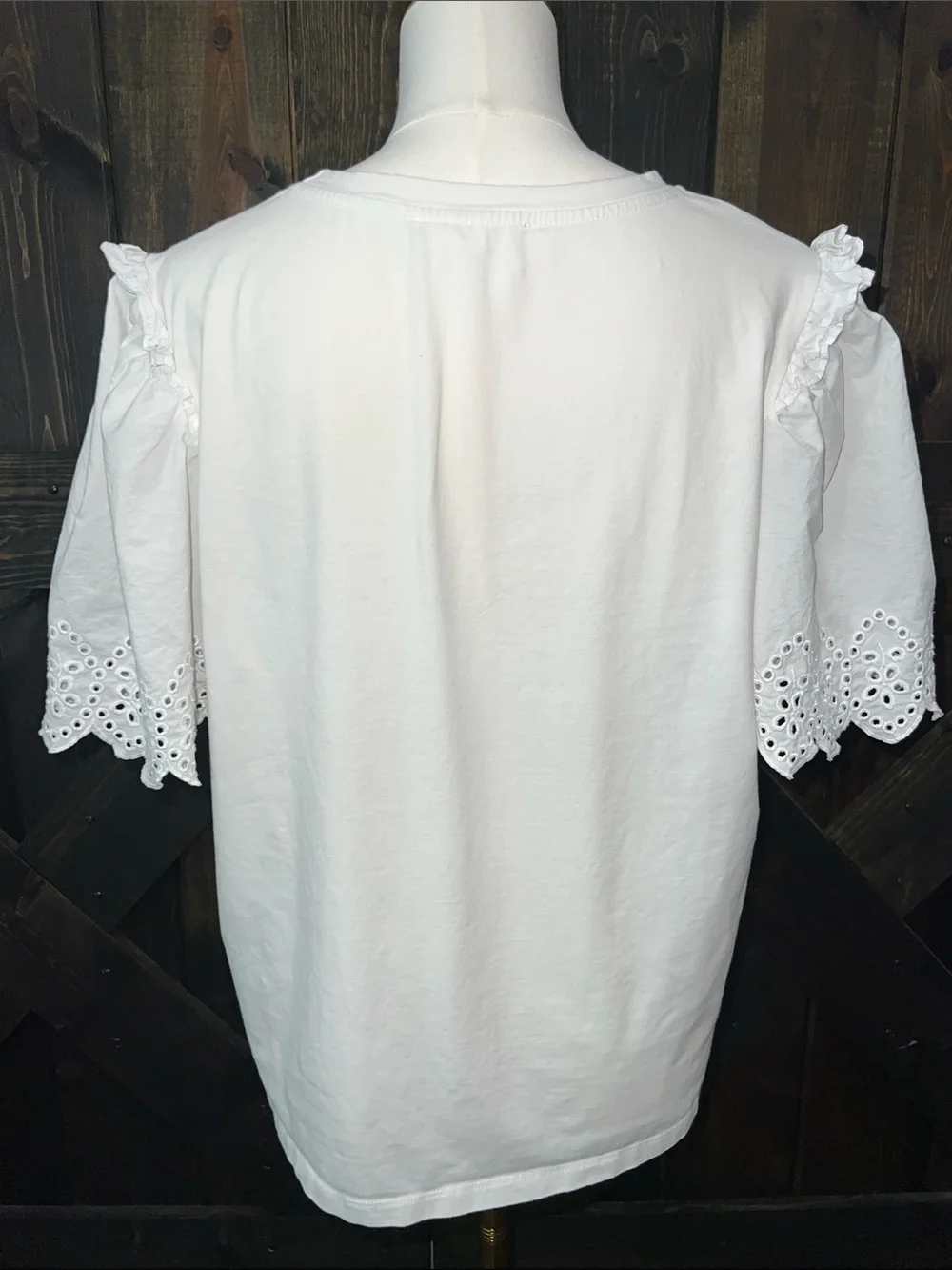Tuckernuck Hyacinth House White Mollie Eyelet Top L Puff Sleeve Ruffles‎ Preppy